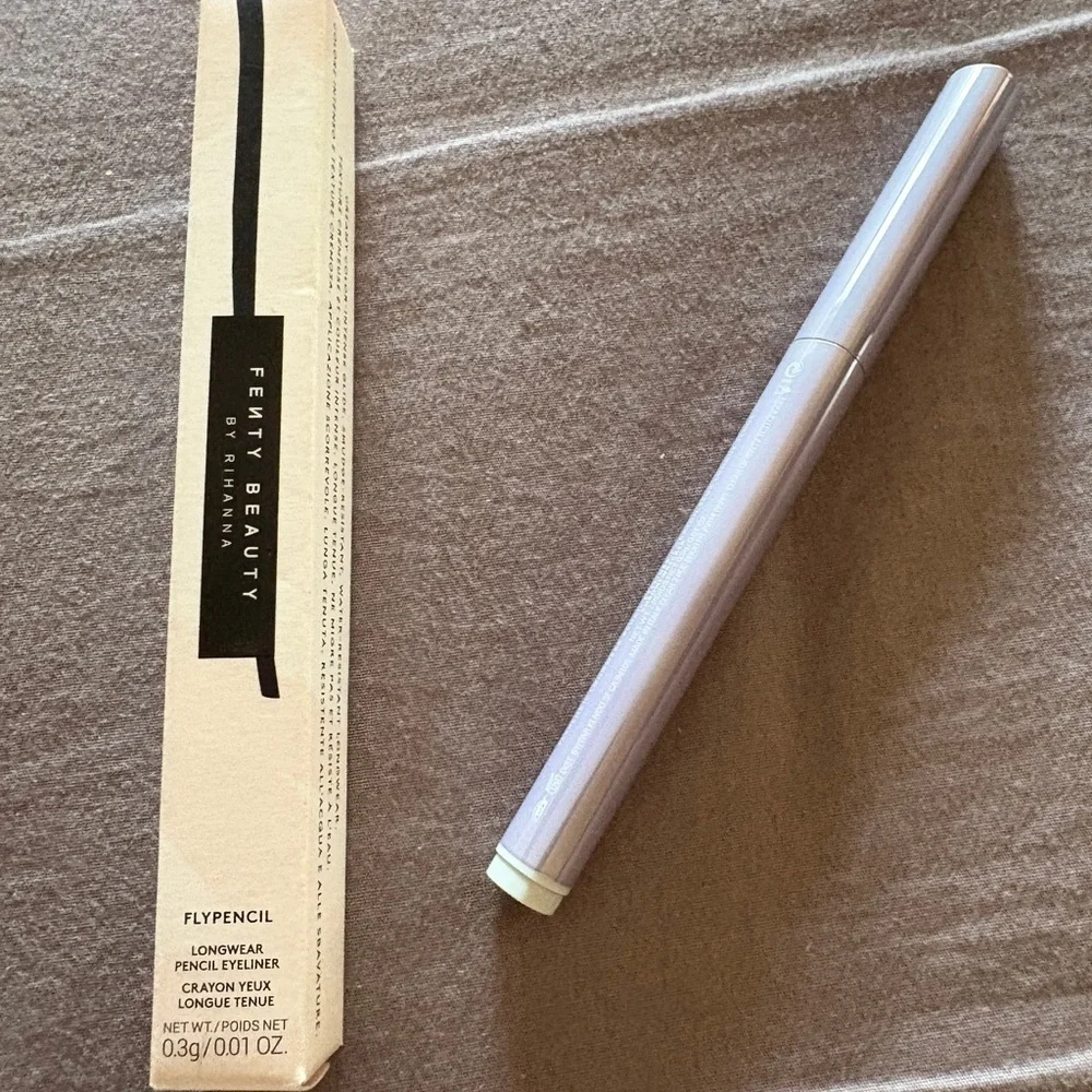 Fenty Beauty Flypencil Eyeliner in Chrome-Wrecker